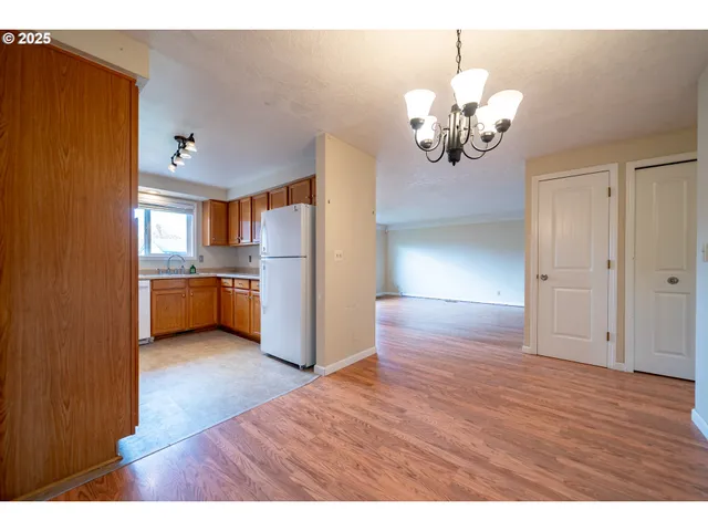 $399,900 | 4555 Swallow Court Northeast, Salem, OR 97301