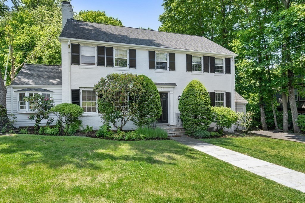 23 Ashford Road Newton, MA 02459 - Photo 33 of 35 a front view of a house with garden