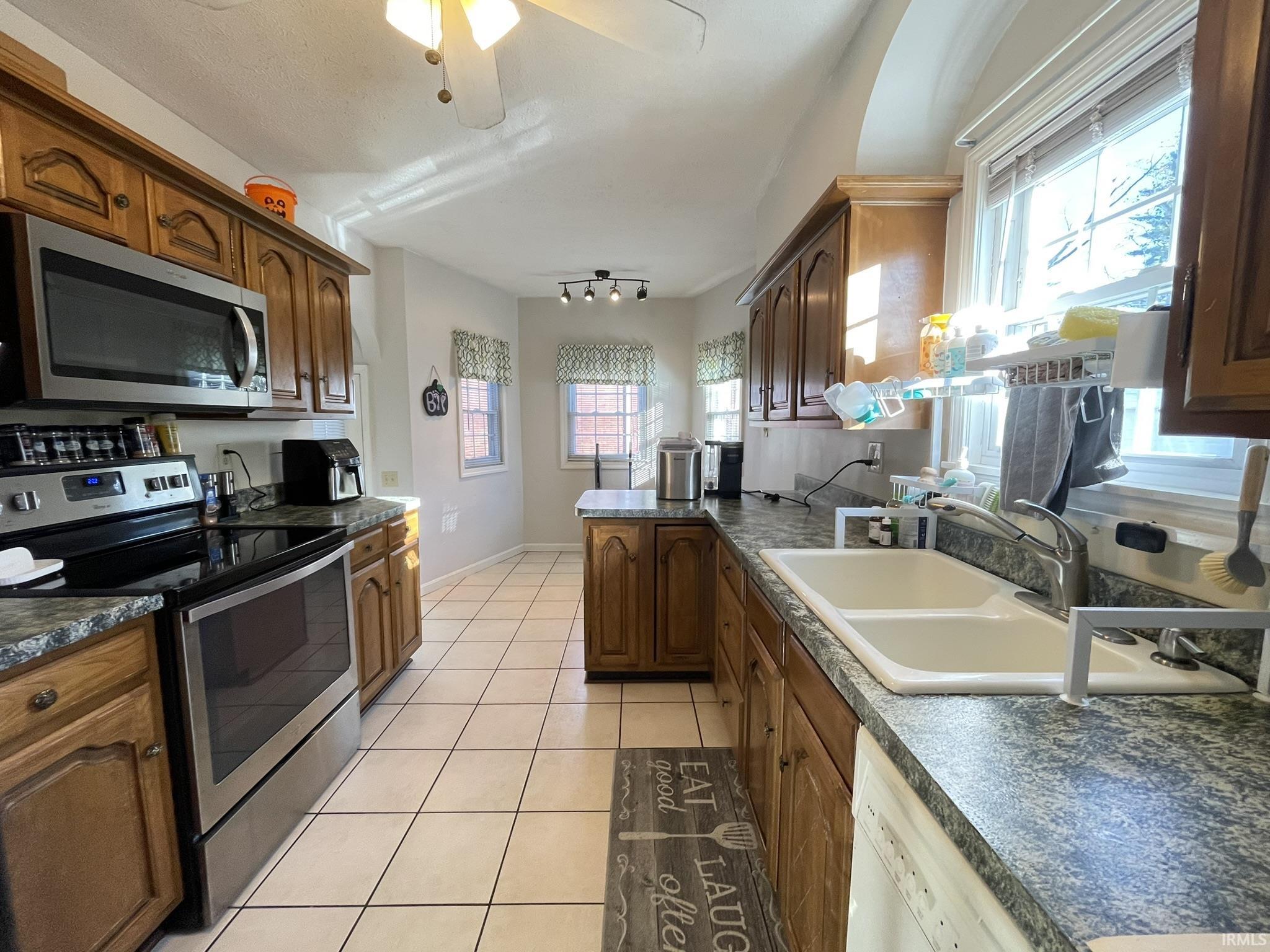 6 West Mill Road Evansville, IN 47710 - Photo 8 of 19 Gallery Image 8