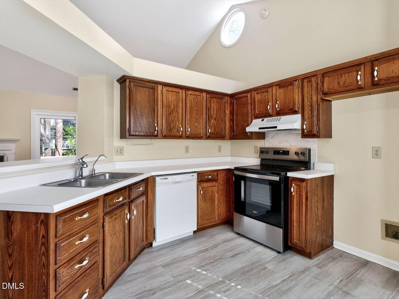 106 Majnun Lane Cary, NC 27513 - Photo 14 of 34 014-1280x960-kitchen
