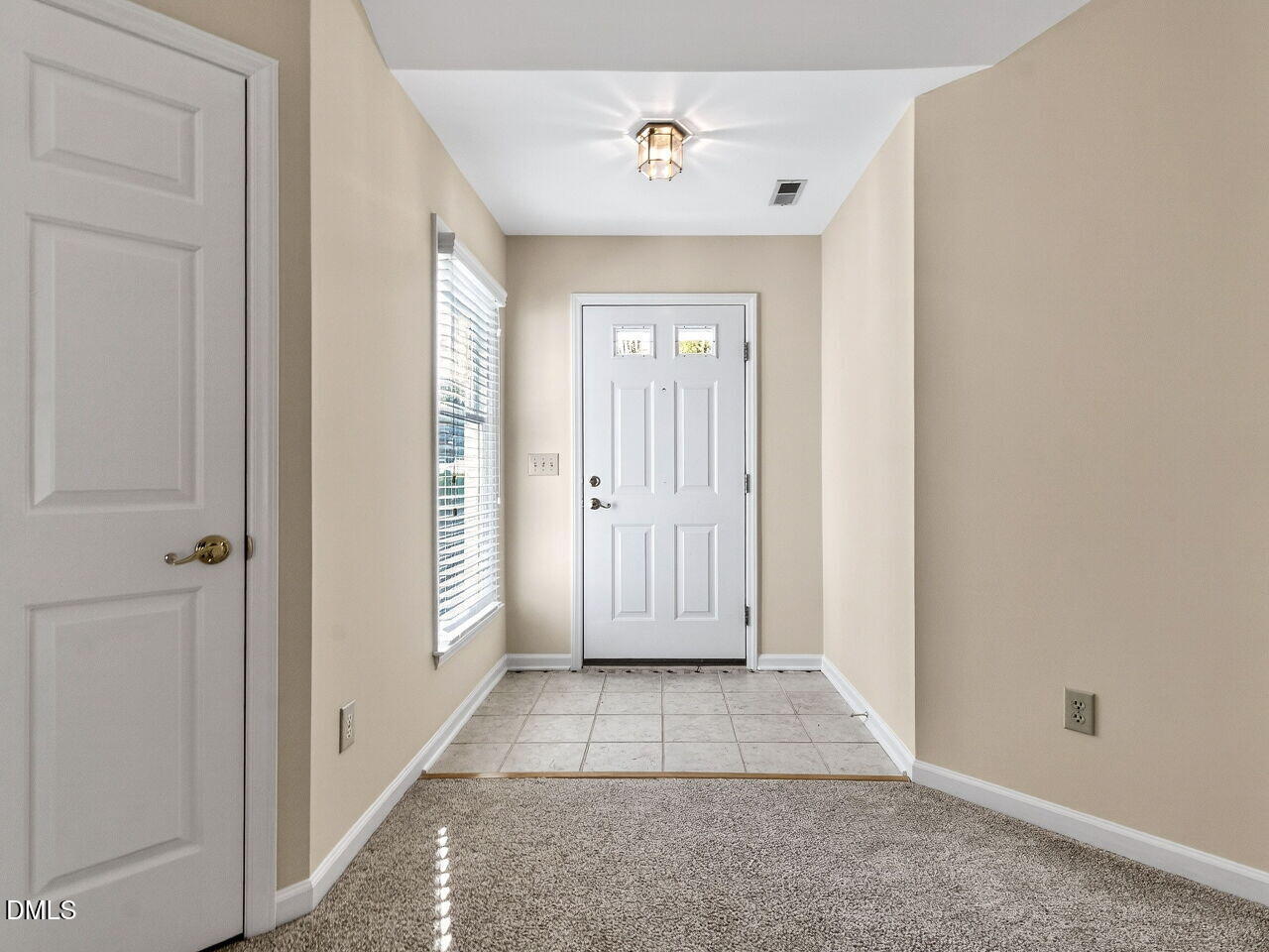 106 Majnun Lane Cary, NC 27513 - Photo 4 of 34 004-1280x960-foyer