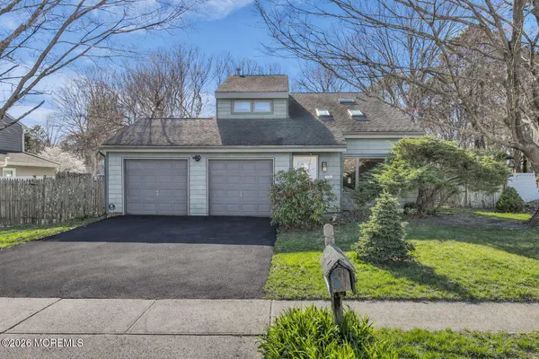 $615,000 | 521 Dorothy Place, Brick, NJ 08723