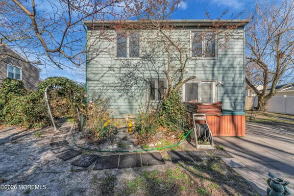 $615,000 | 521 Dorothy Place, Brick, NJ 08723