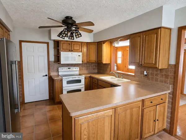 $3,300 | 216 Georgetown Road, Glassboro, NJ 08028