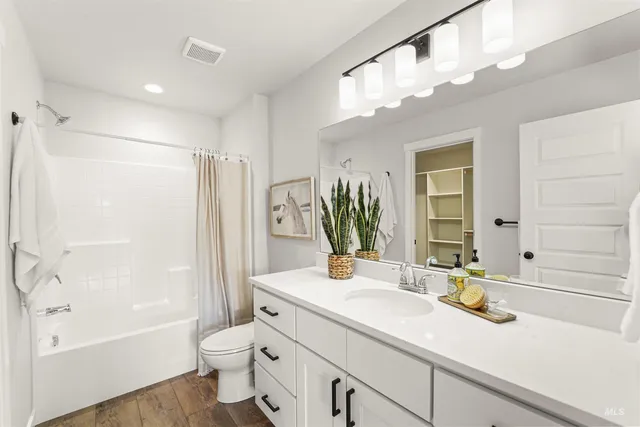 $375,999 | 435 Rock Dove Loop, Twin Falls, ID 83301