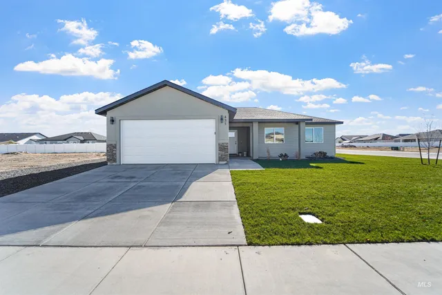$375,999 | 435 Rock Dove Loop, Twin Falls, ID 83301