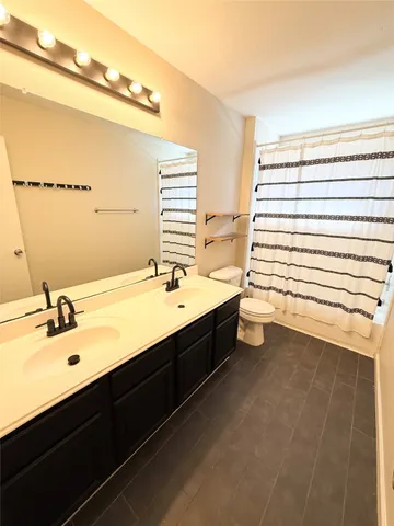 $315,000 | 245 North Ranch House Road, Angleton, TX 77515