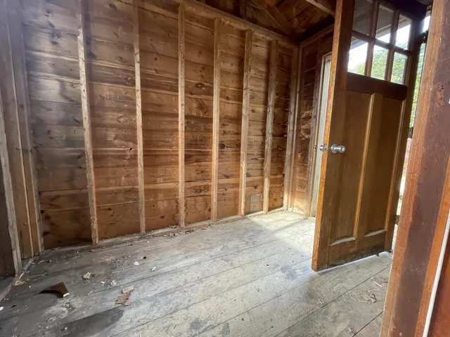 $185,000 | 2 Ready Point Road, Wiscasset, ME 04578