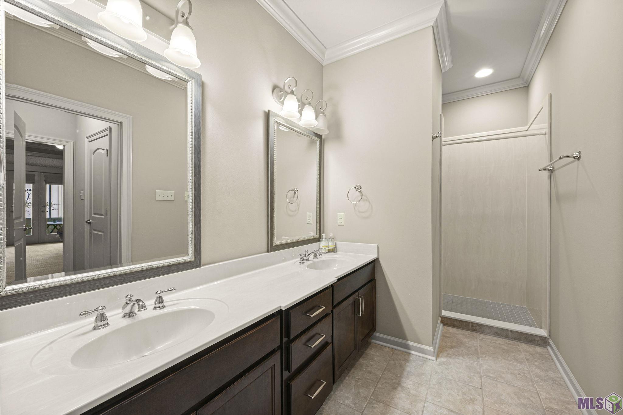 7111 Village Charmant Drive, Unit 35 Baton Rouge, LA 70809 - Photo 15 of 34