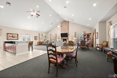 $299,000 | 7111 Village Charmant Drive, Unit 35, Baton Rouge, LA 70809
