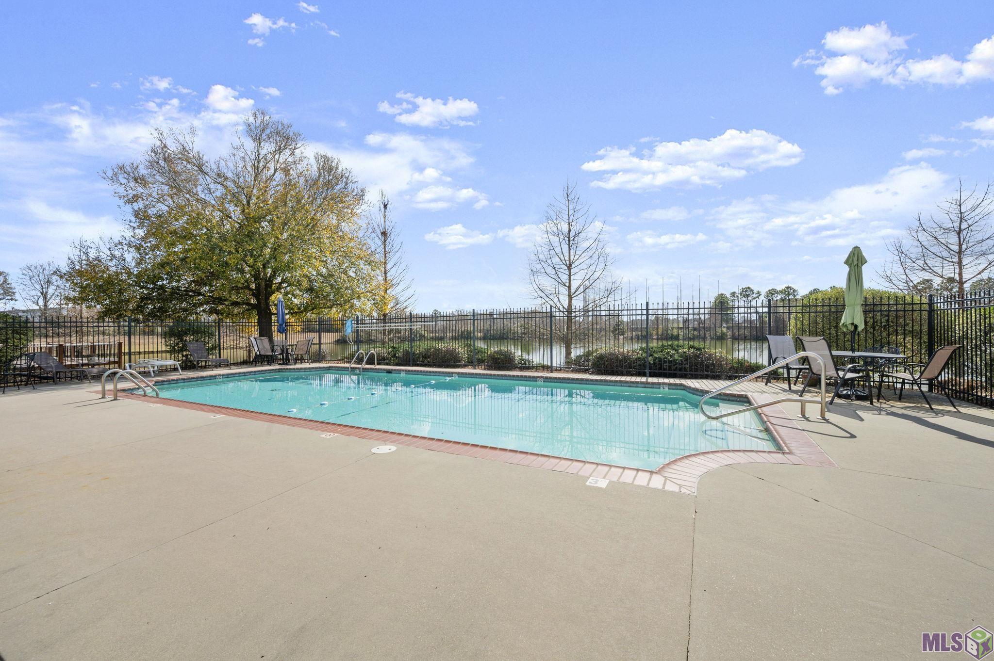 7111 Village Charmant Drive, Unit 35 Baton Rouge, LA 70809 - Photo 30 of 35