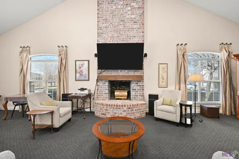 $299,000 | 7111 Village Charmant Drive, Unit 35, Baton Rouge, LA 70809