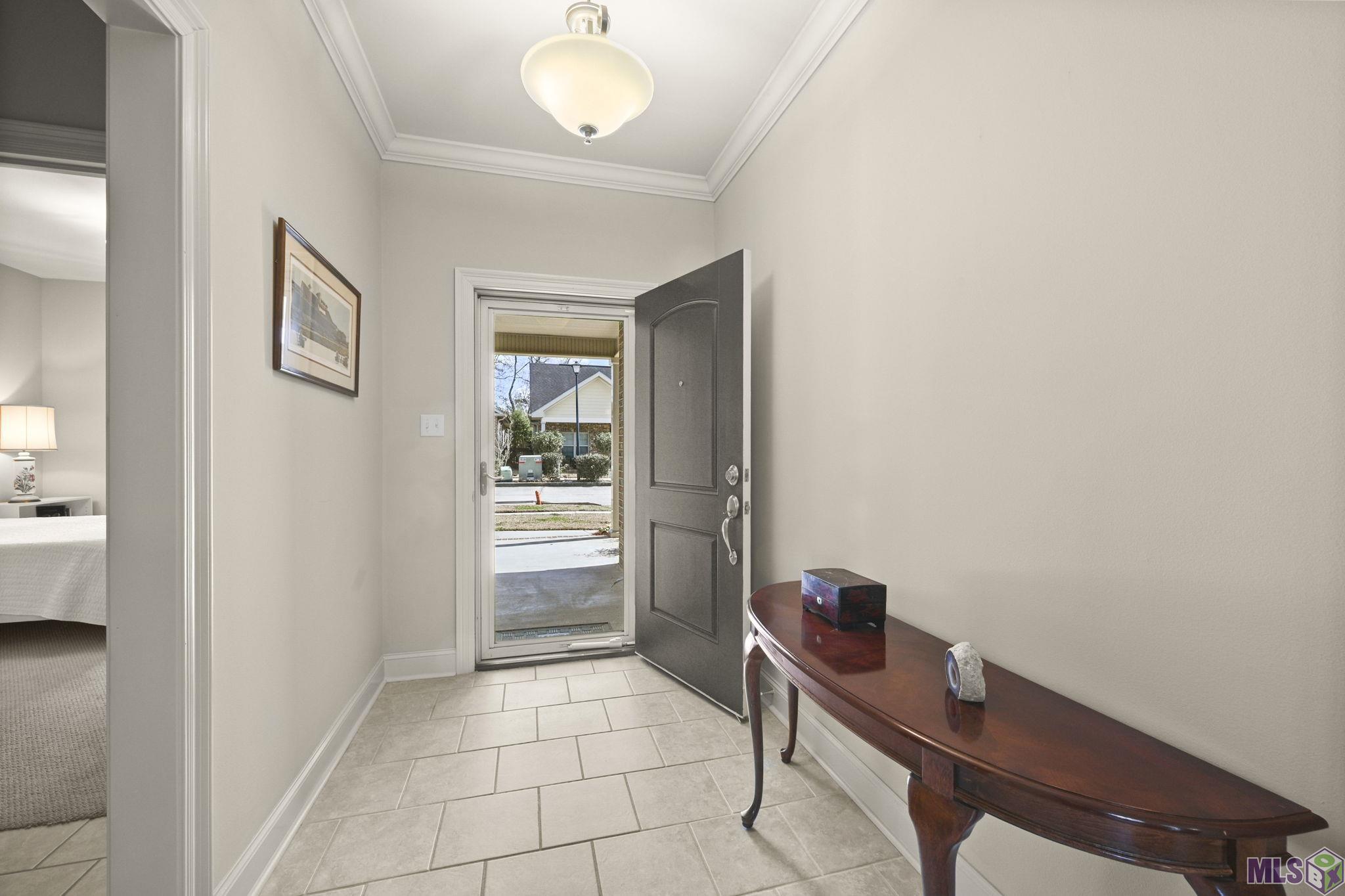 7111 Village Charmant Drive, Unit 35 Baton Rouge, LA 70809 - Photo 4 of 37