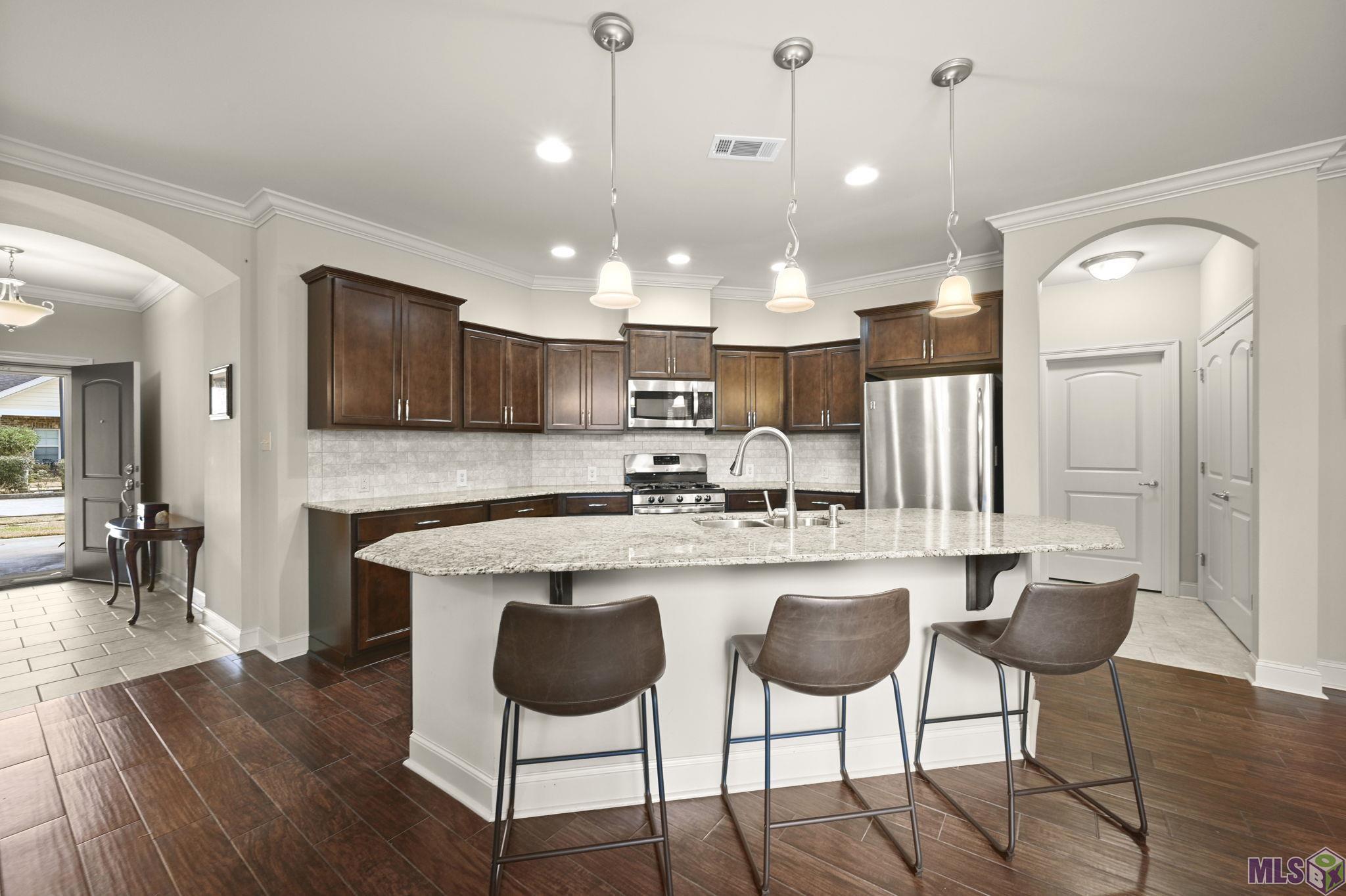 7111 Village Charmant Drive, Unit 35 Baton Rouge, LA 70809 - Photo 8 of 34