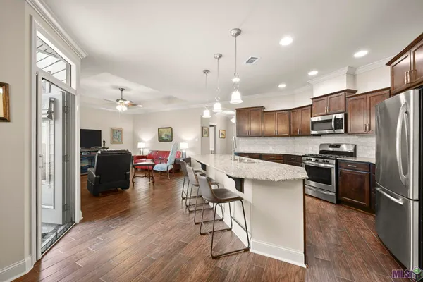 $310,000 | 7111 Village Charmant Drive, Unit 35, Baton Rouge, LA 70809