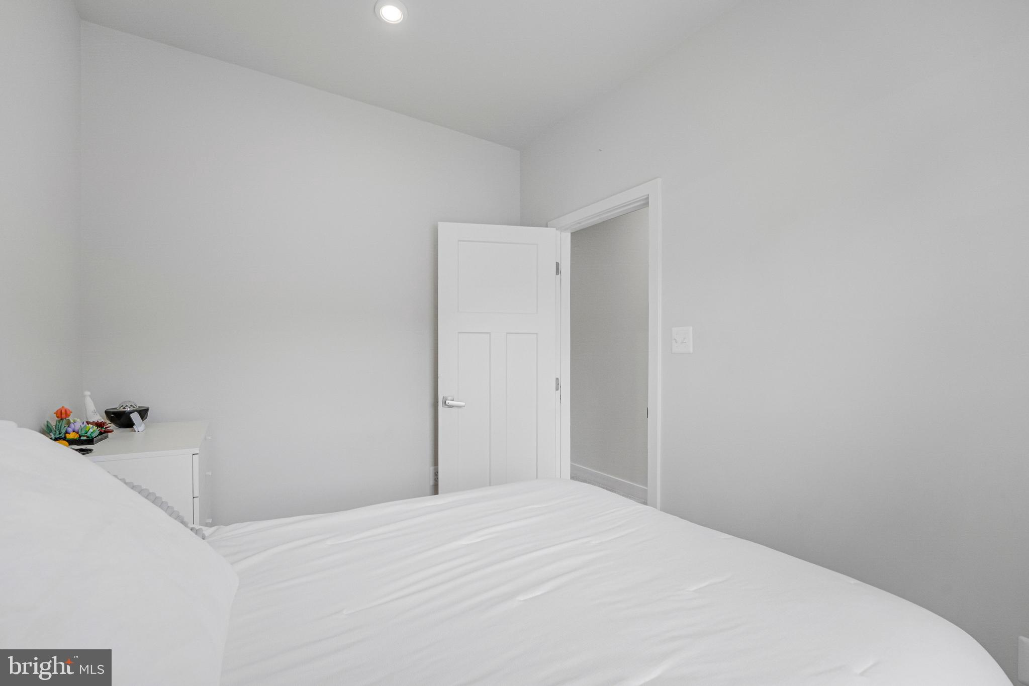 2736 Velocity Road Herndon, VA 20171 - Photo 28 of 42 Bedroom #2
