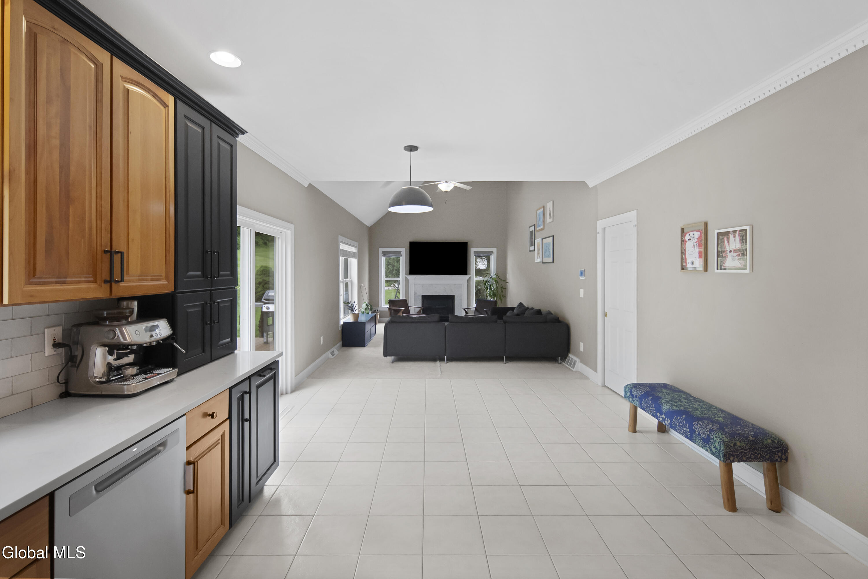 41 Dyke Road Colonie, NY 12110 - Photo 25 of 81 023