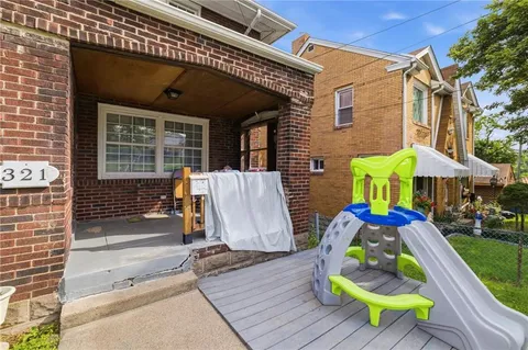 $274,999 | 319-321 East Agnew Avenue, Carrick, PA 15210