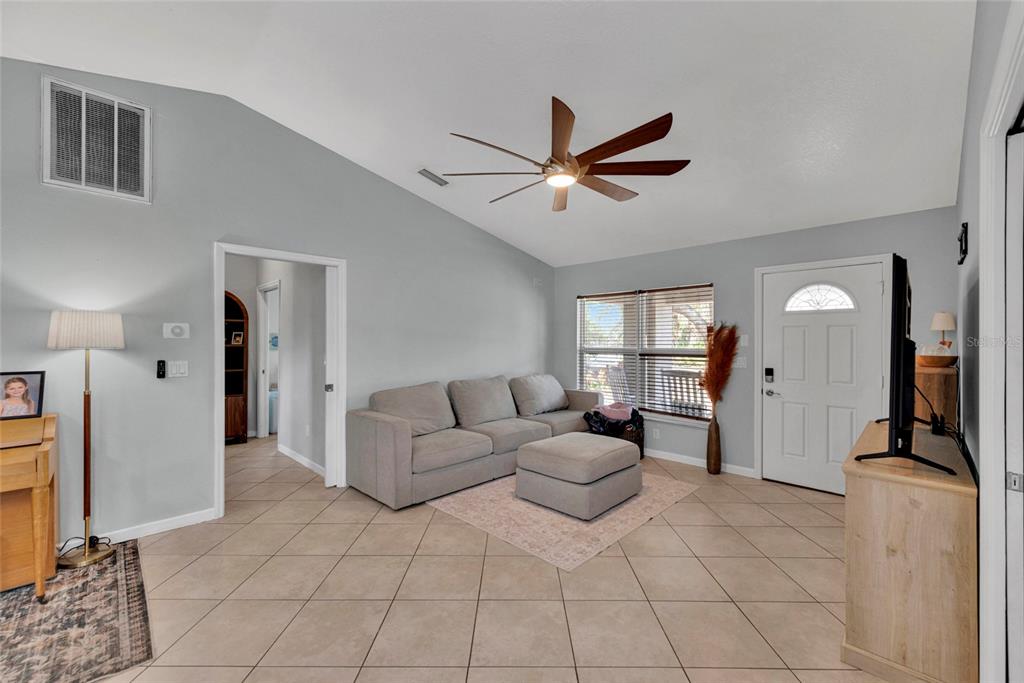 1811 Butch Cassidy Trail Wimauma, FL 33598 - Photo 14 of 55