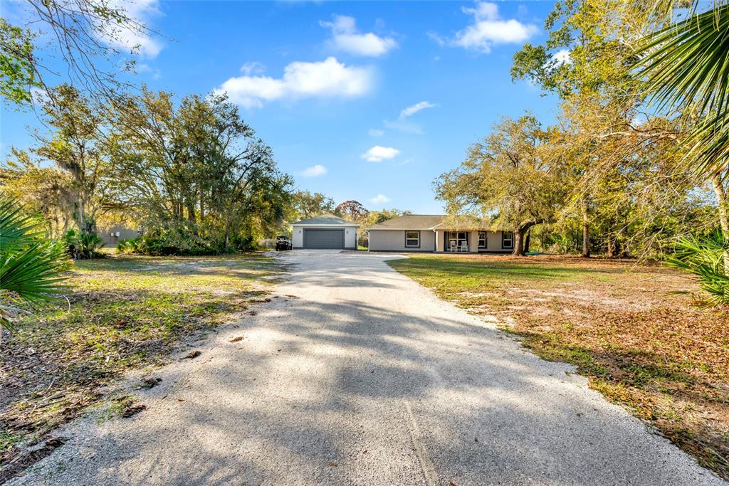 1811 Butch Cassidy Trail Wimauma, FL 33598 - Photo 2 of 55