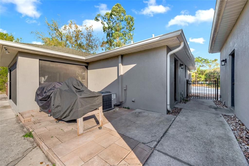 1811 Butch Cassidy Trail Wimauma, FL 33598 - Photo 36 of 55