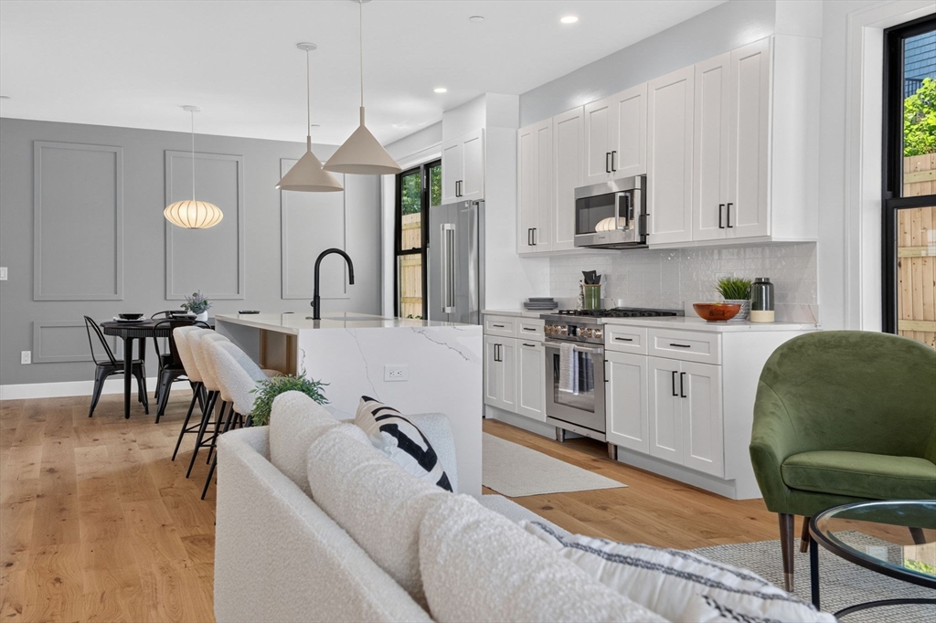 24 Spring Hill Terrace, Unit A Somerville, MA 02143 - Photo 10 of 36