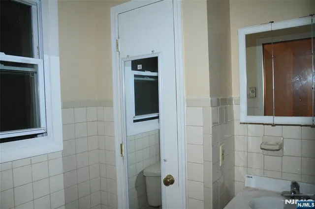 $3,300 | 12-70 Edward Street, Fair Lawn, NJ 07410