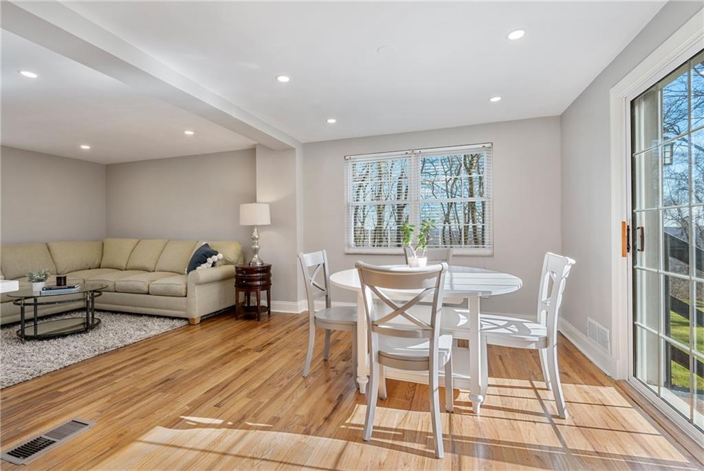 345 Roosevelt Road Pittsburgh, PA 15237 - Photo 8 of 24 Gallery Image 8