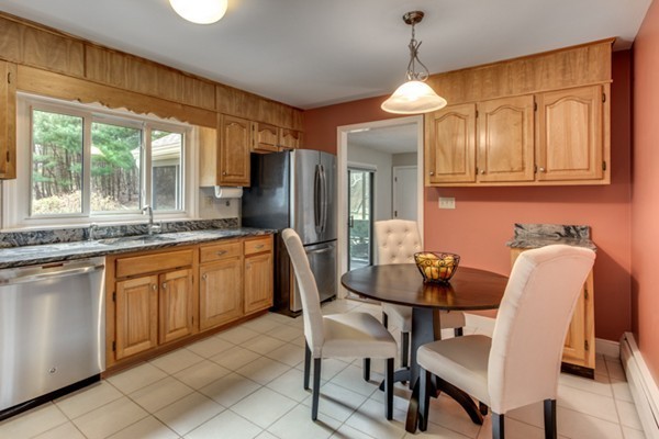 27 Robinwood Road Acton, MA 01720 - Photo 6 of 23 Gallery Image 6