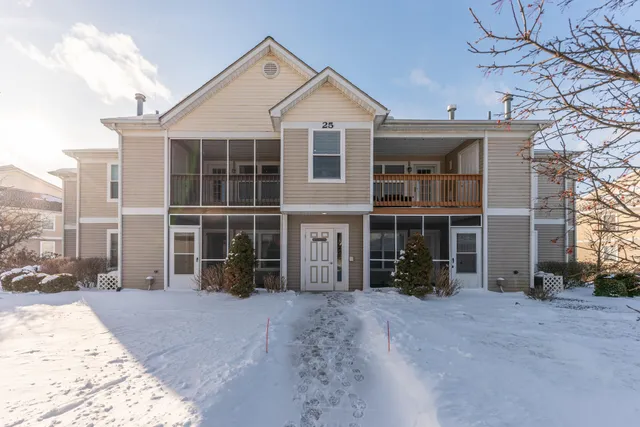 $269,900 | 1561 Long Meadow Trail Drive, Ann Arbor, MI 48108