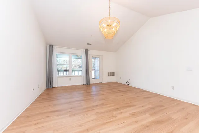 $269,900 | 1561 Long Meadow Trail Drive, Ann Arbor, MI 48108