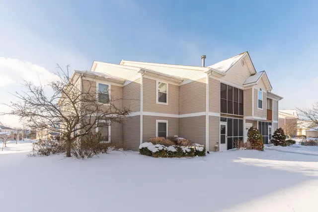 $269,900 | 1561 Long Meadow Trail Drive, Ann Arbor, MI 48108