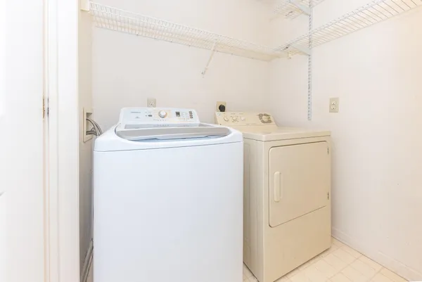 $264,900 | 1561 Long Meadow Trail Drive, Ann Arbor, MI 48108