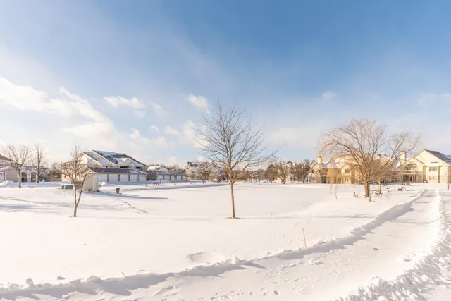 $269,900 | 1561 Long Meadow Trail Drive, Ann Arbor, MI 48108