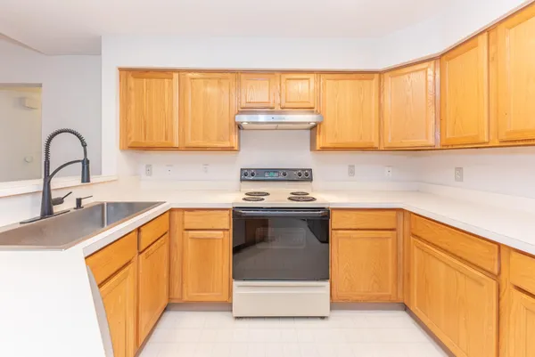 $264,900 | 1561 Long Meadow Trail Drive, Ann Arbor, MI 48108