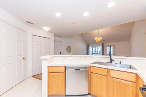 $264,900 | 1561 Long Meadow Trail Drive, Ann Arbor, MI 48108