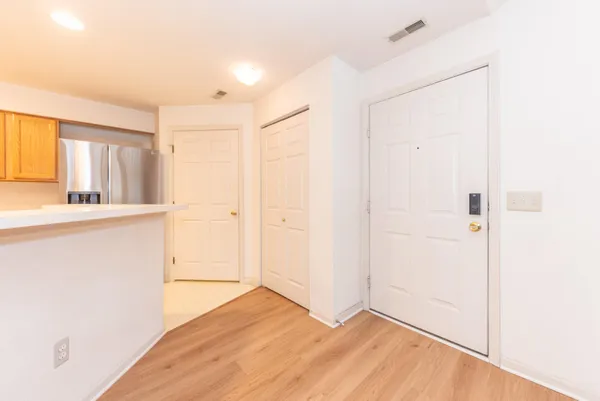 $264,900 | 1561 Long Meadow Trail Drive, Ann Arbor, MI 48108
