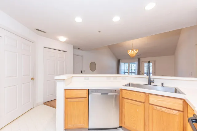 $269,900 | 1561 Long Meadow Trail Drive, Ann Arbor, MI 48108