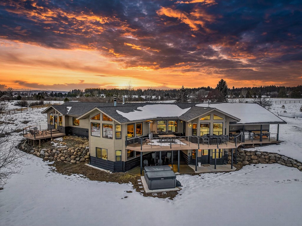 14100 Pioneer Road McCall, ID 83638 - Photo 26 of 96