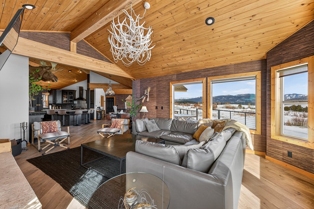 14100 Pioneer Road McCall, ID 83638 - Photo 32 of 96