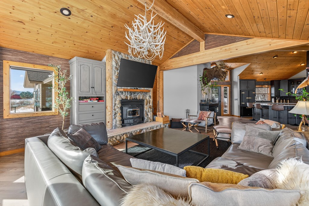 14100 Pioneer Road McCall, ID 83638 - Photo 33 of 96