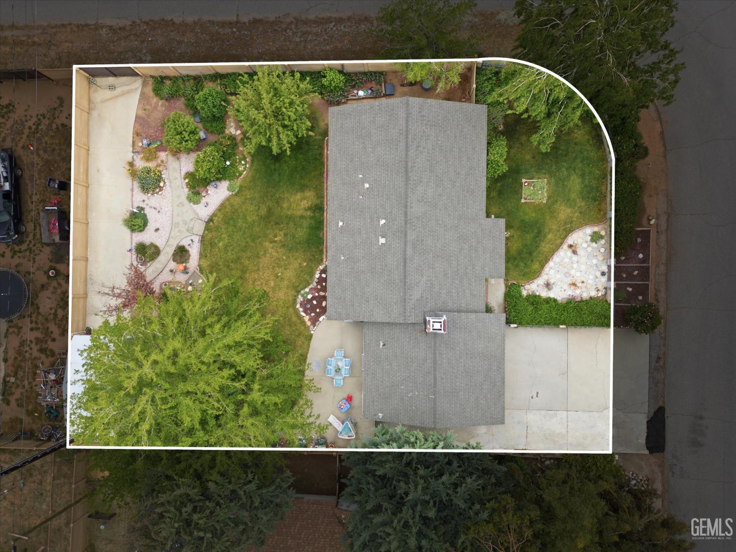 Undisclosed Address Tehachapi, CA 93561 - Photo 3 of 48 an aerial view of a house