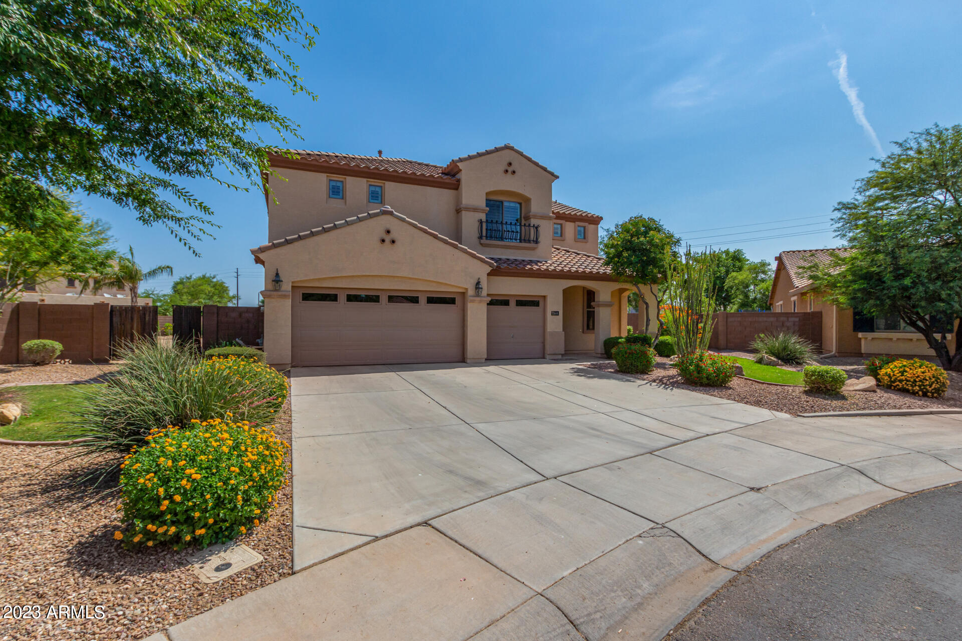 760 East Hummingbird Way Gilbert, AZ 85297 - Photo 4 of 56 04 - Hummingbird