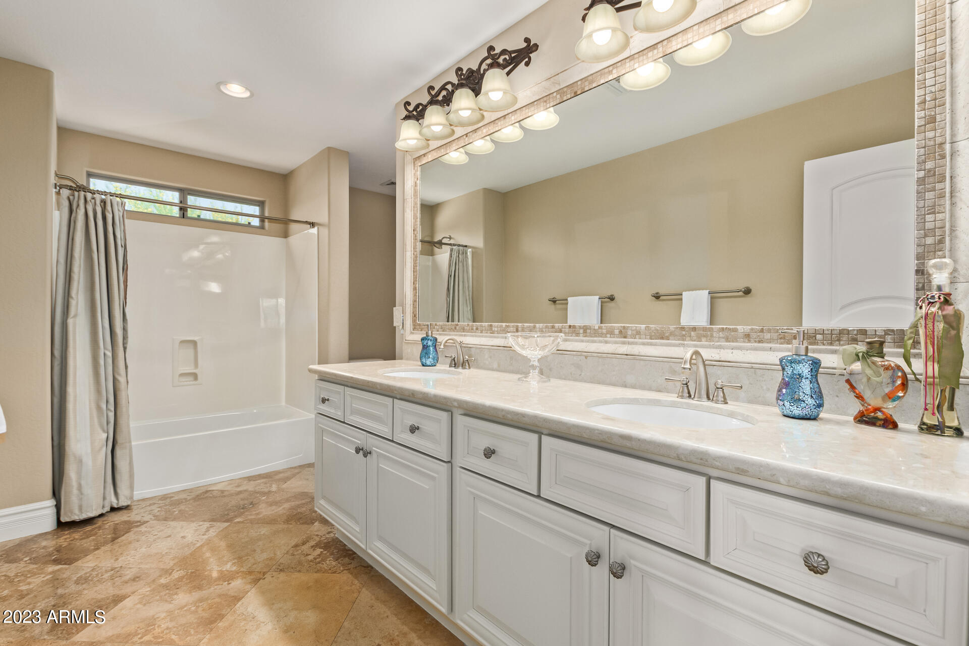 760 East Hummingbird Way Gilbert, AZ 85297 - Photo 46 of 56 47 - Hummingbird