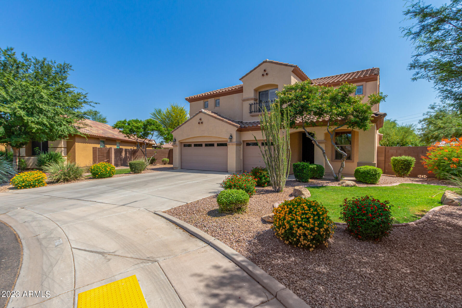 760 East Hummingbird Way Gilbert, AZ 85297 - Photo 6 of 56 06 - Hummingbird
