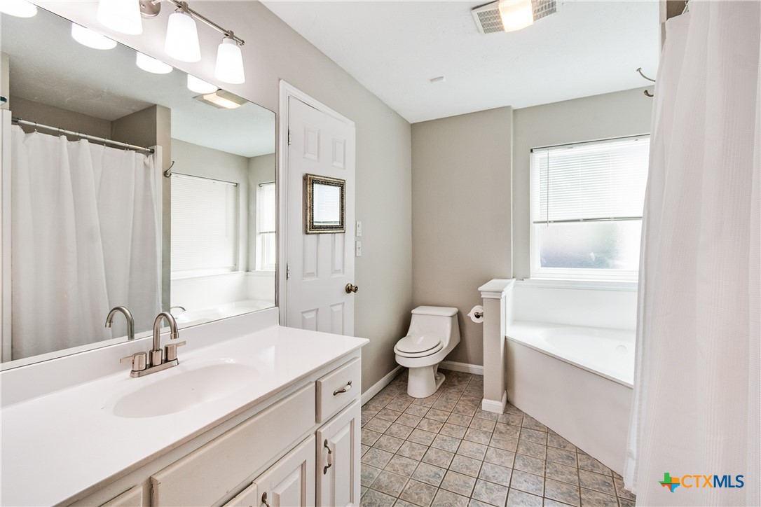 18 Morgan's Point Boulevard Belton, TX 76513 - Photo 22 of 44