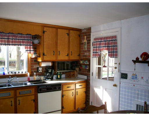 10 Birchwood Road Paxton, MA 01612 - Photo 10 of 24 Gallery Image 10