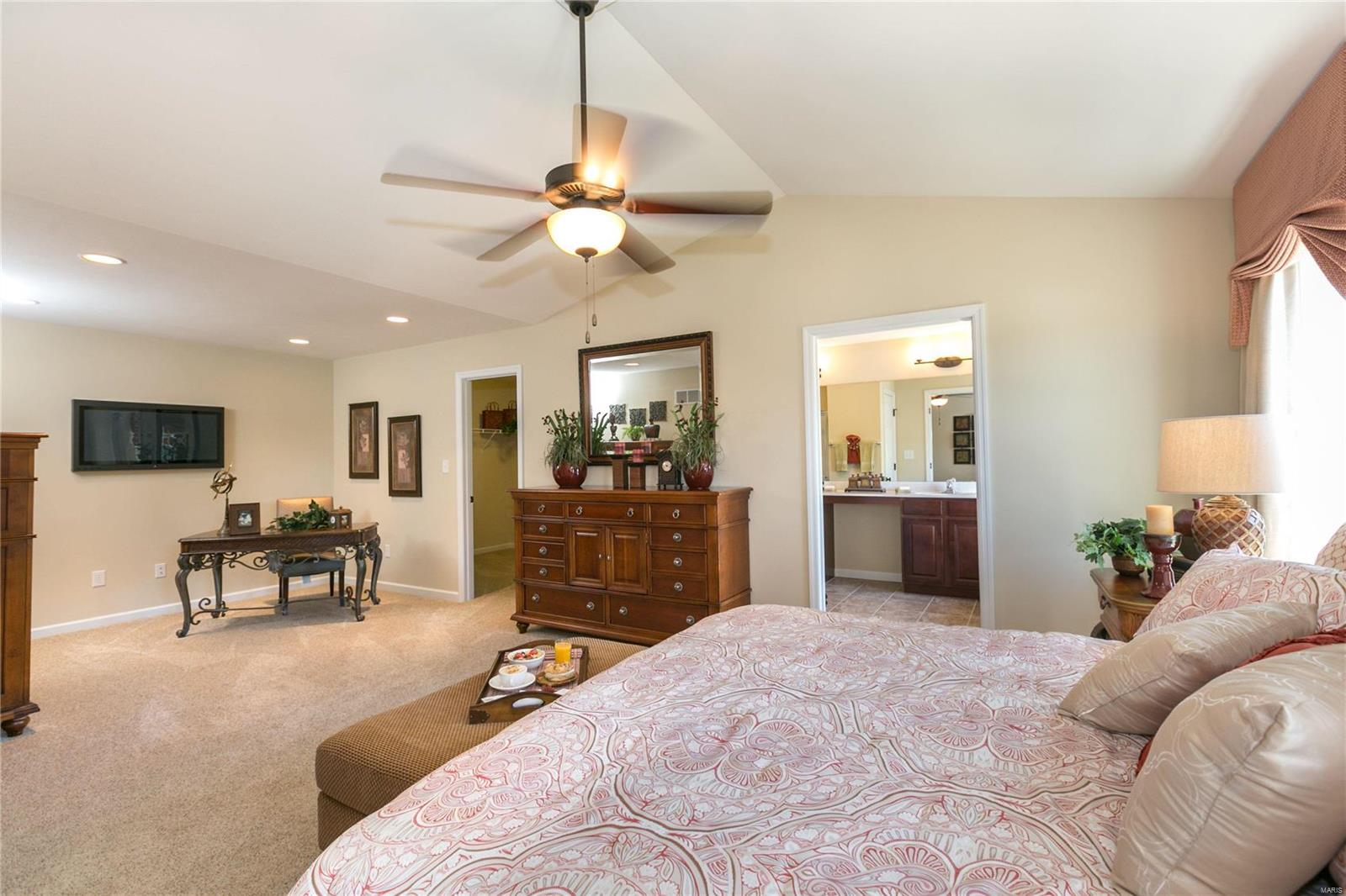 164 Keystone Ridge Drive O'Fallon, MO 63366 - Photo 8 of 9 Gallery Image 8