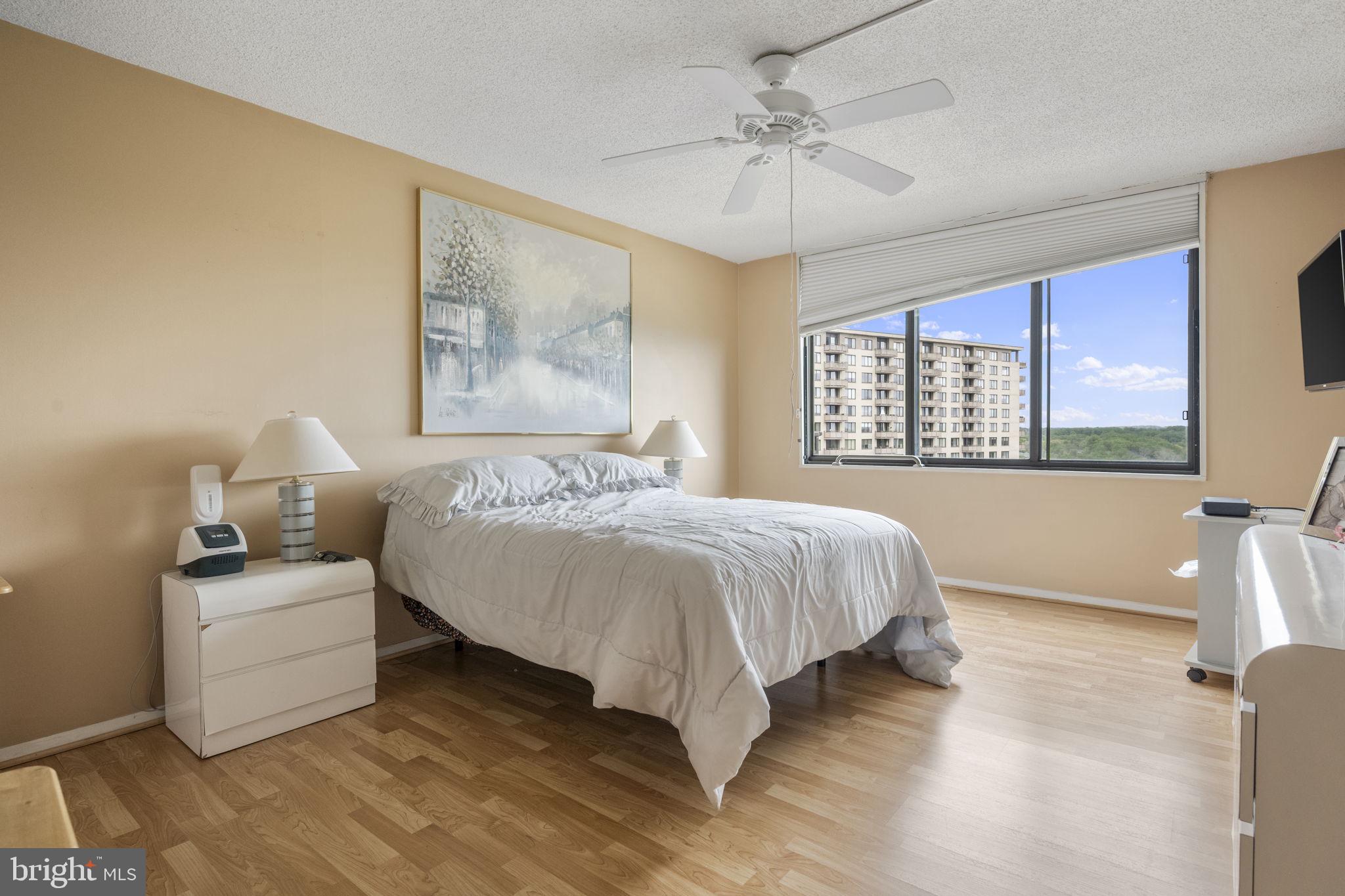 5225 Pooks Hill Road, Unit 1319S Bethesda, MD 20814 - Photo 28 of 70