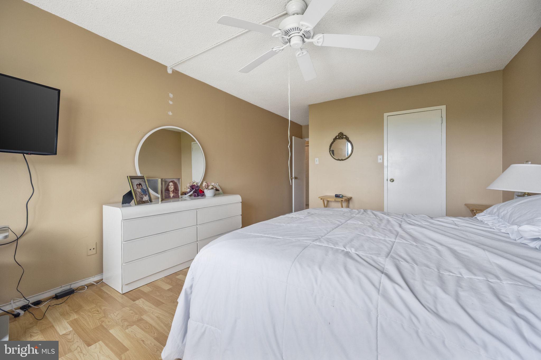 5225 Pooks Hill Road, Unit 1319S Bethesda, MD 20814 - Photo 29 of 70